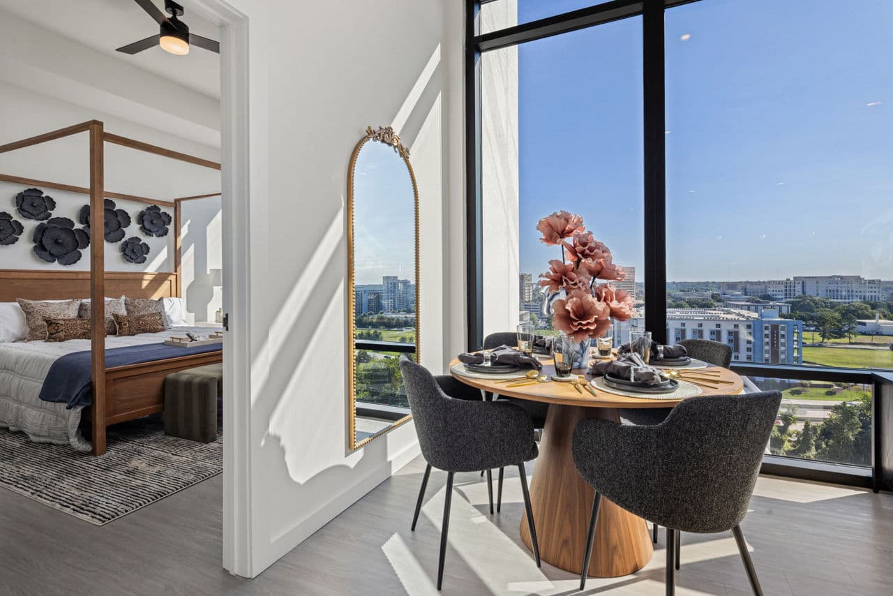 Overlook at Radius Dilworth Apartments & Penthouses 17 of 23
