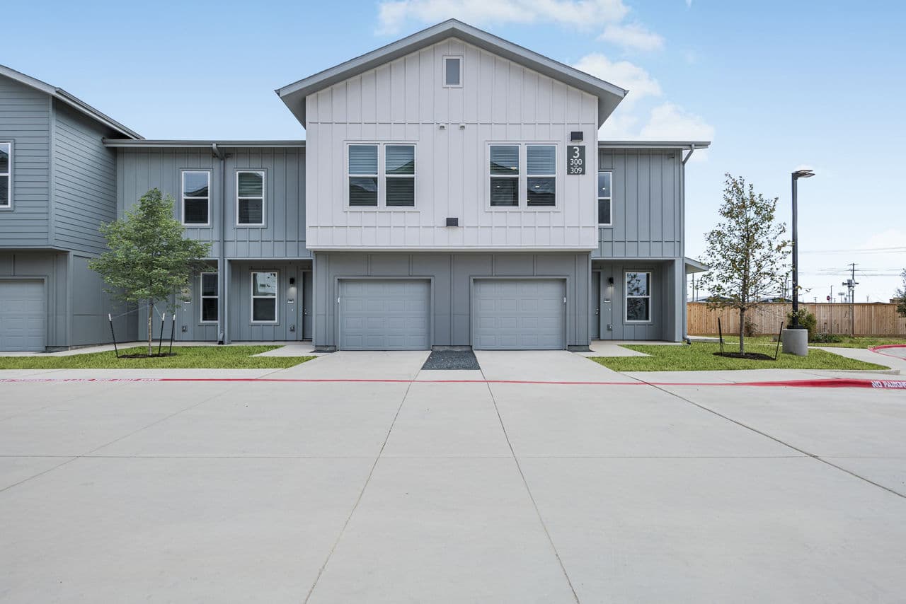 Alta Westinghouse Townhomes Georgetown Tx 1 of 28