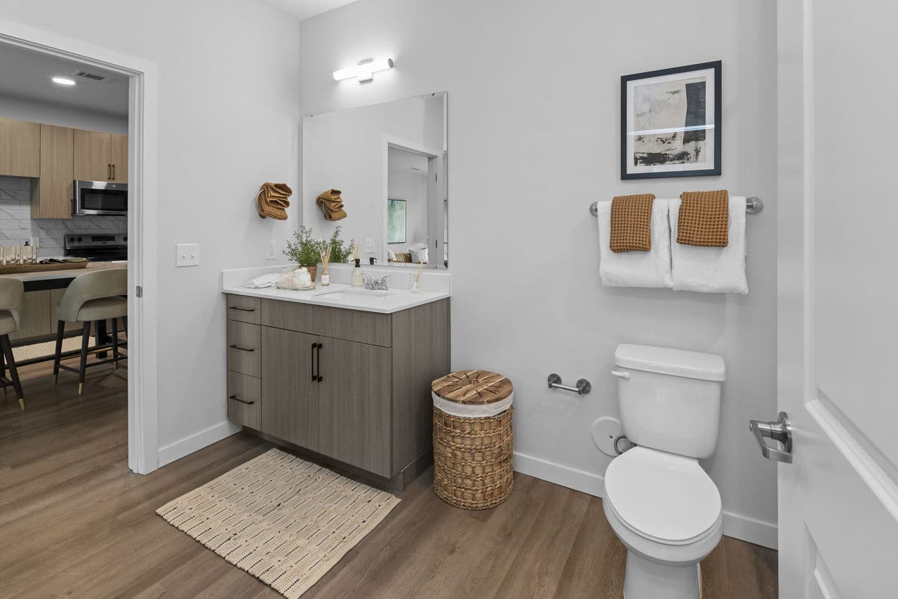 Perimeter Pointe Apartments 18 of 26