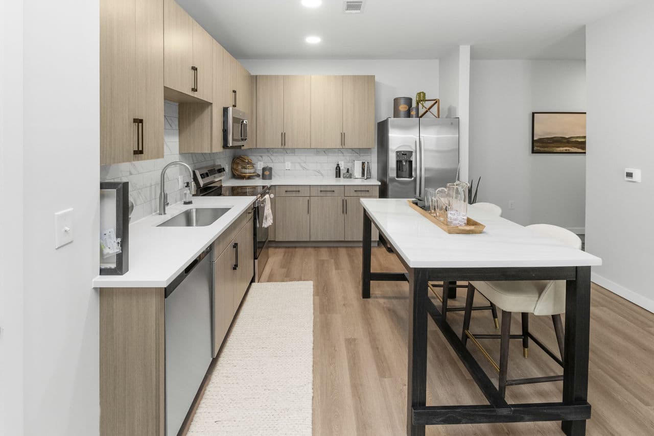 Perimeter Pointe Apartments 7 of 26