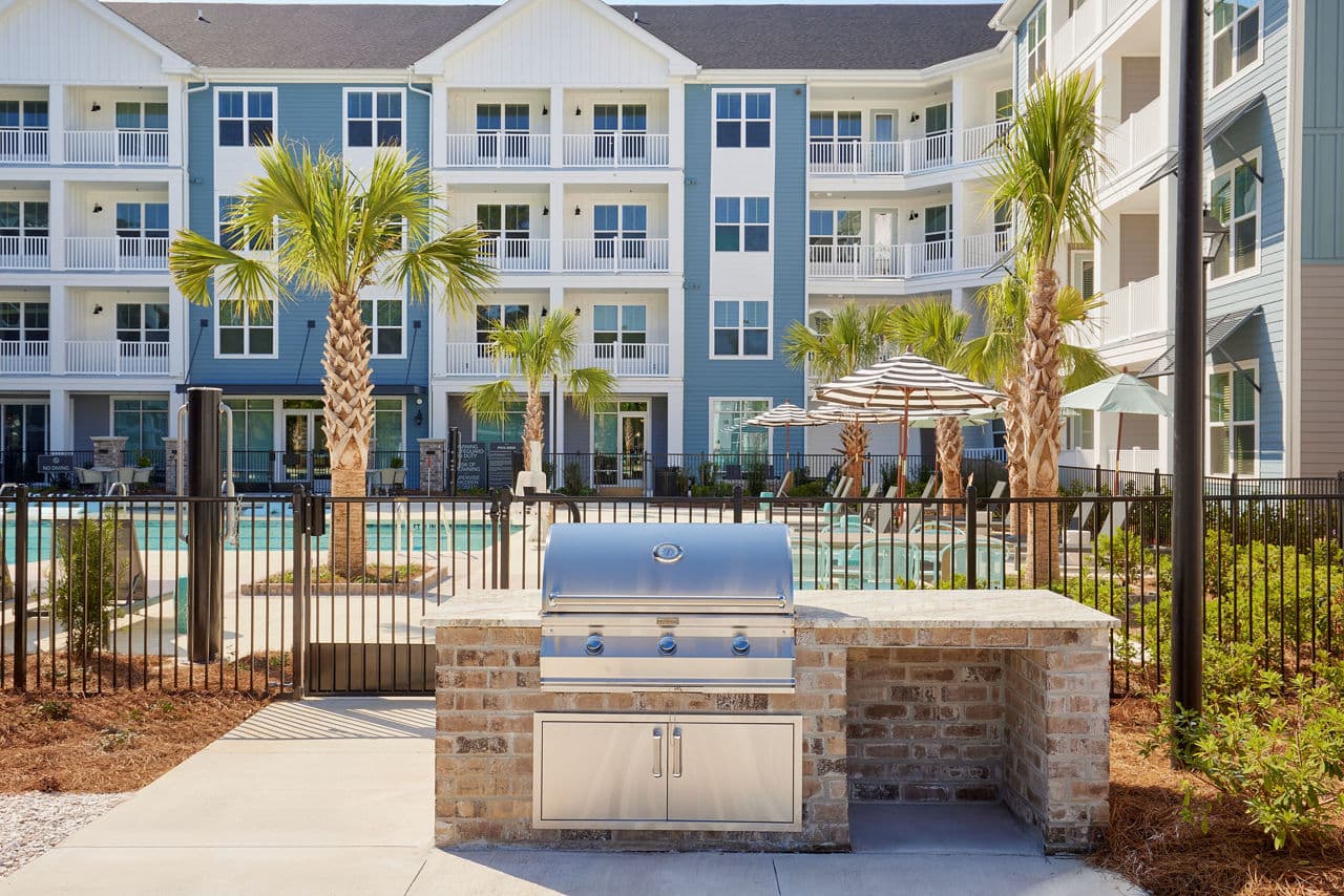Populus Pooler 15 of 29