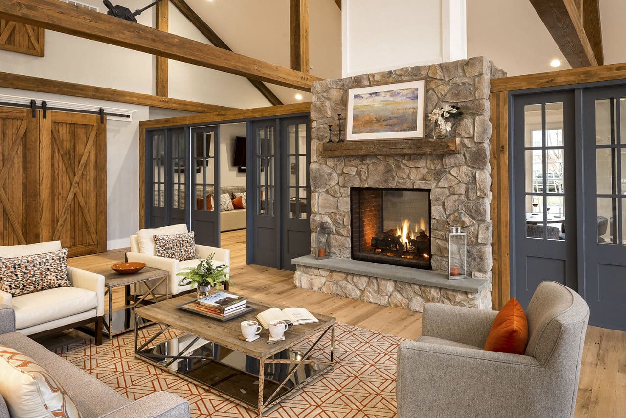 Avana East Main 1 of 8