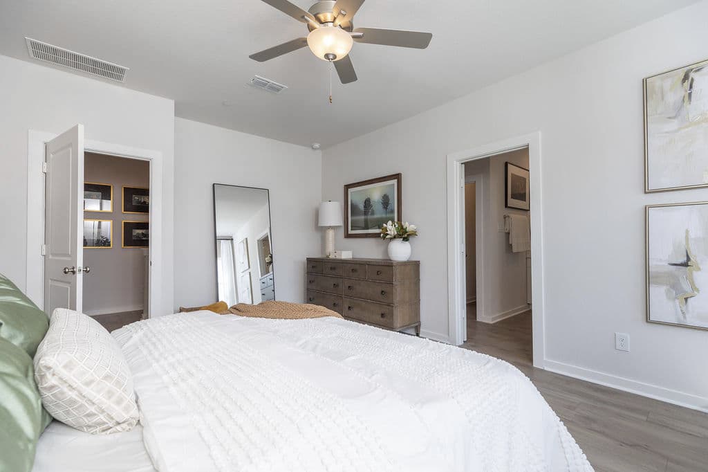 Skymor Pearland 4 of 29