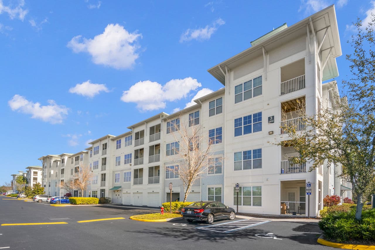 Avana Parkway 5 of 29