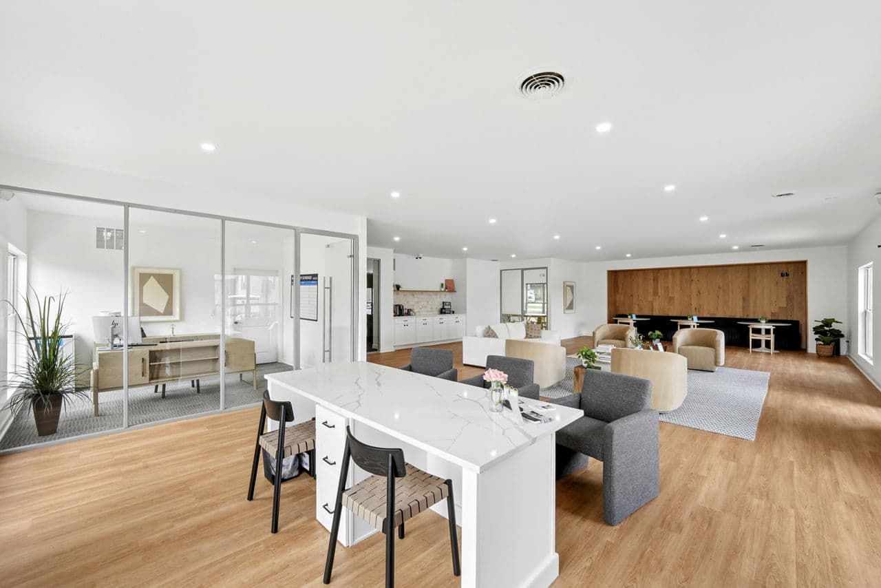 Sugar Creek Apartments 4 of 20