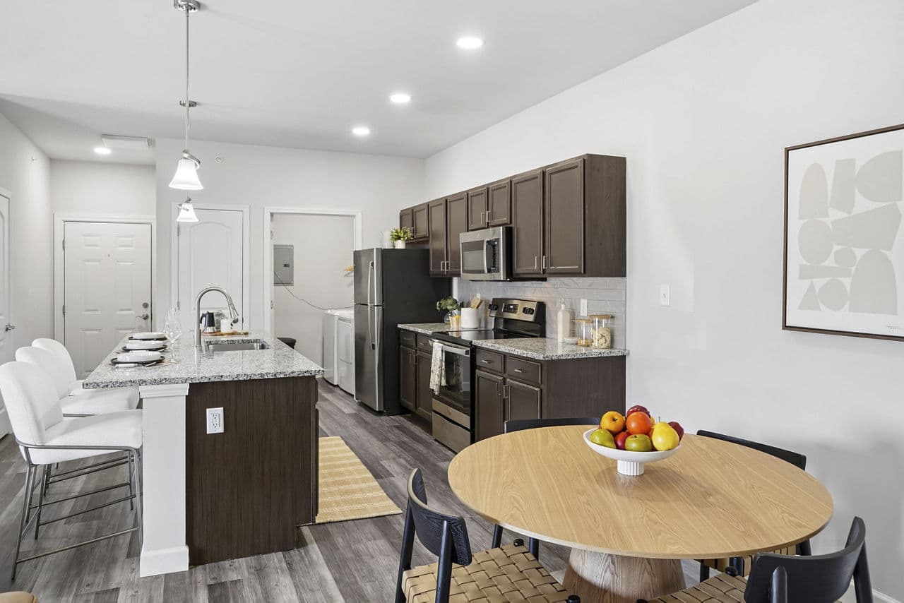 Sugar Creek Apartments 14 of 20