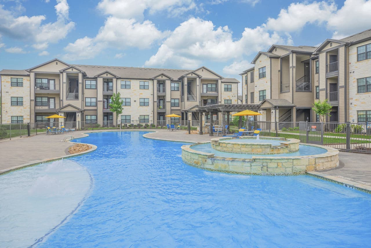 Willowbend 2 of 30