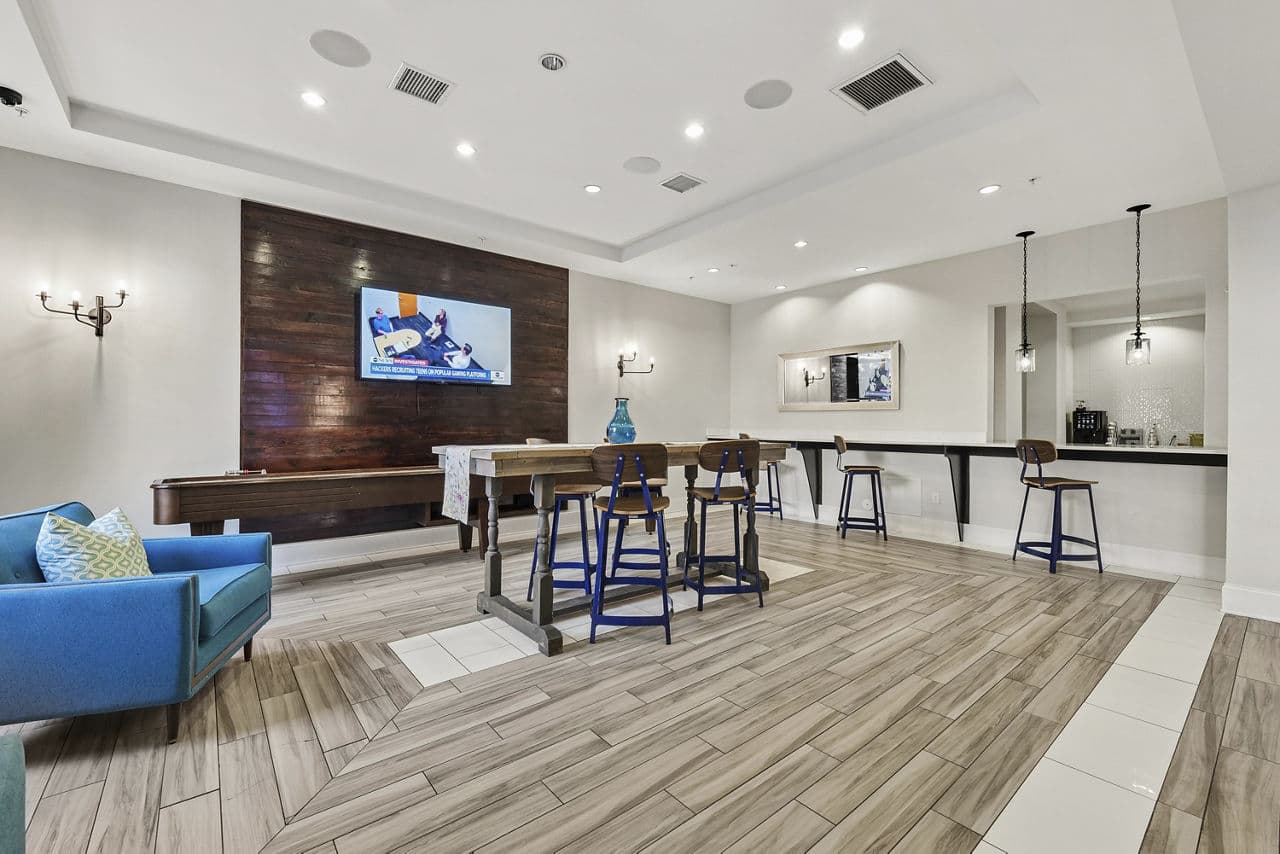 Ayrsley Lofts Apartments 6 of 8