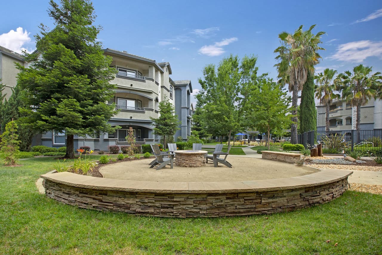 Broadleaf Apartments 2 of 30