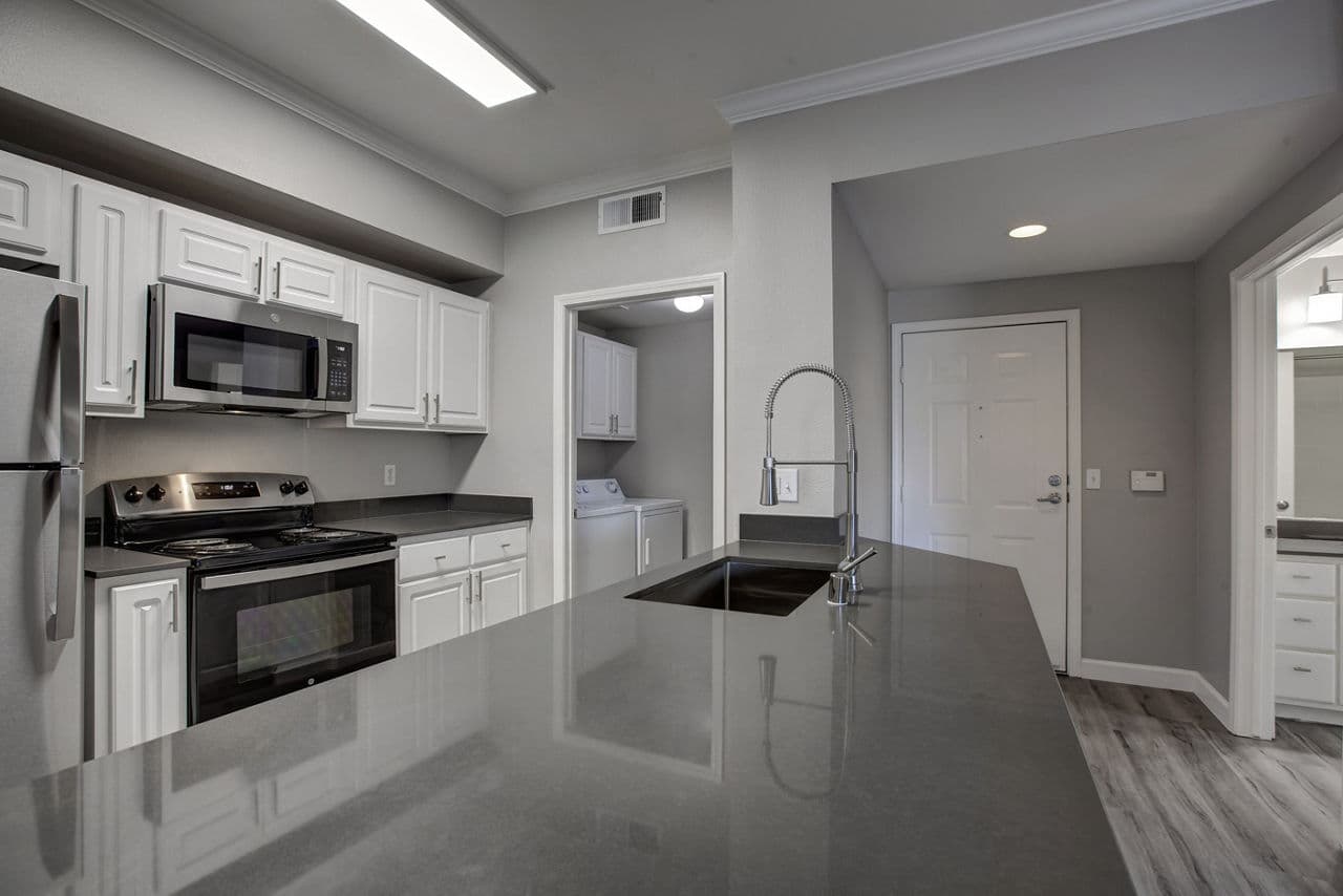 Broadleaf Apartments 21 of 30