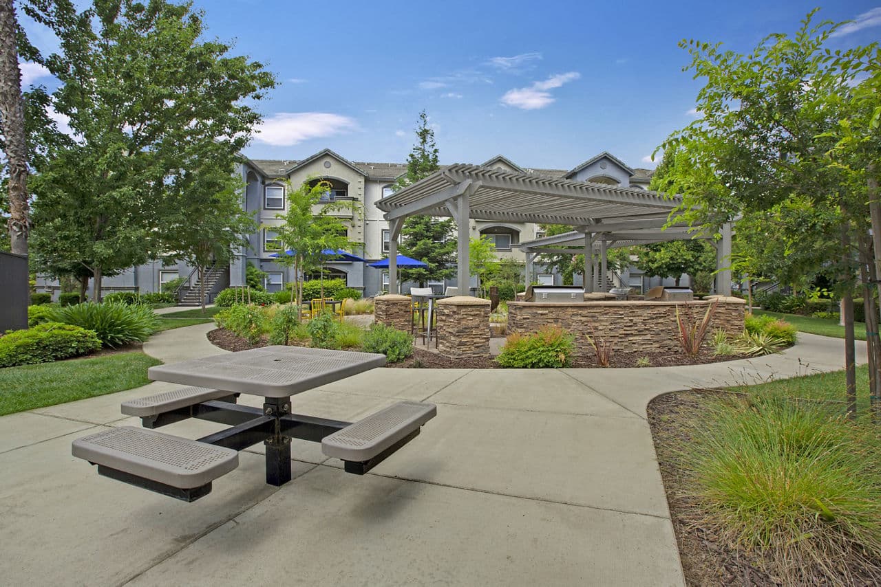 Broadleaf Apartments 15 of 30