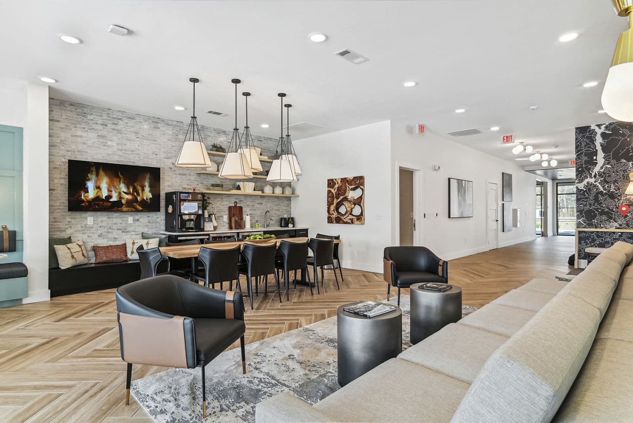 Norwood Steele Creek Apartments 4 of 8
