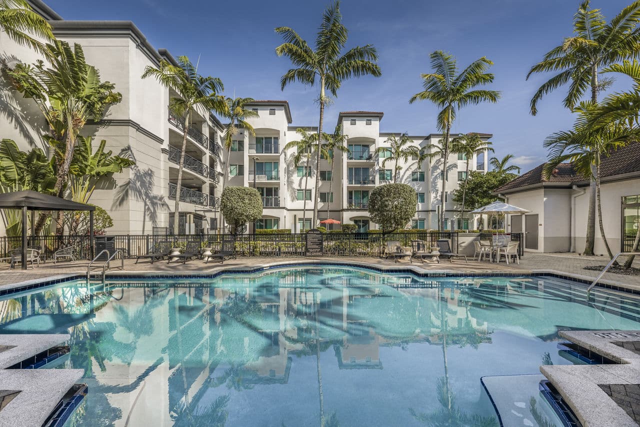 Cordoba Doral Fl 3 of 20