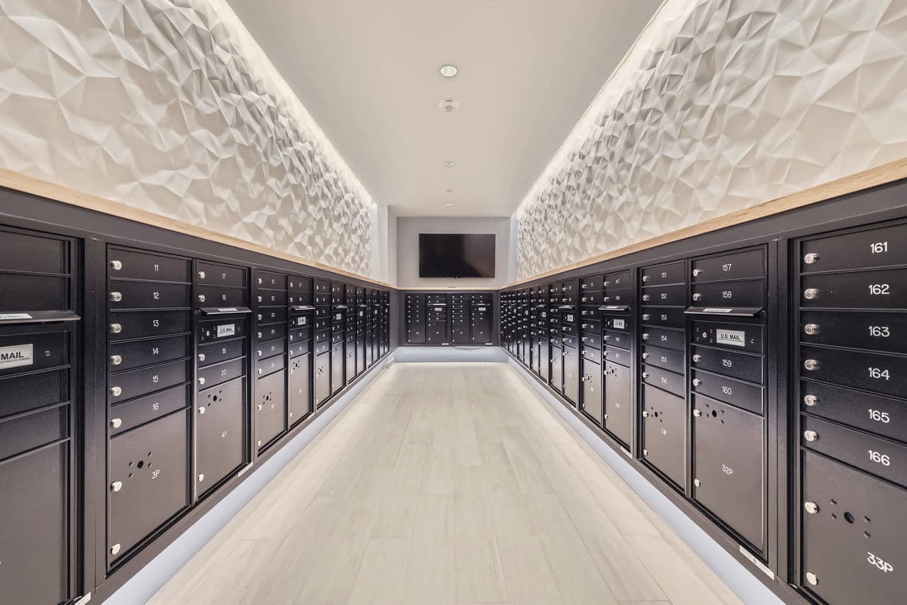 Knox 12 of 28