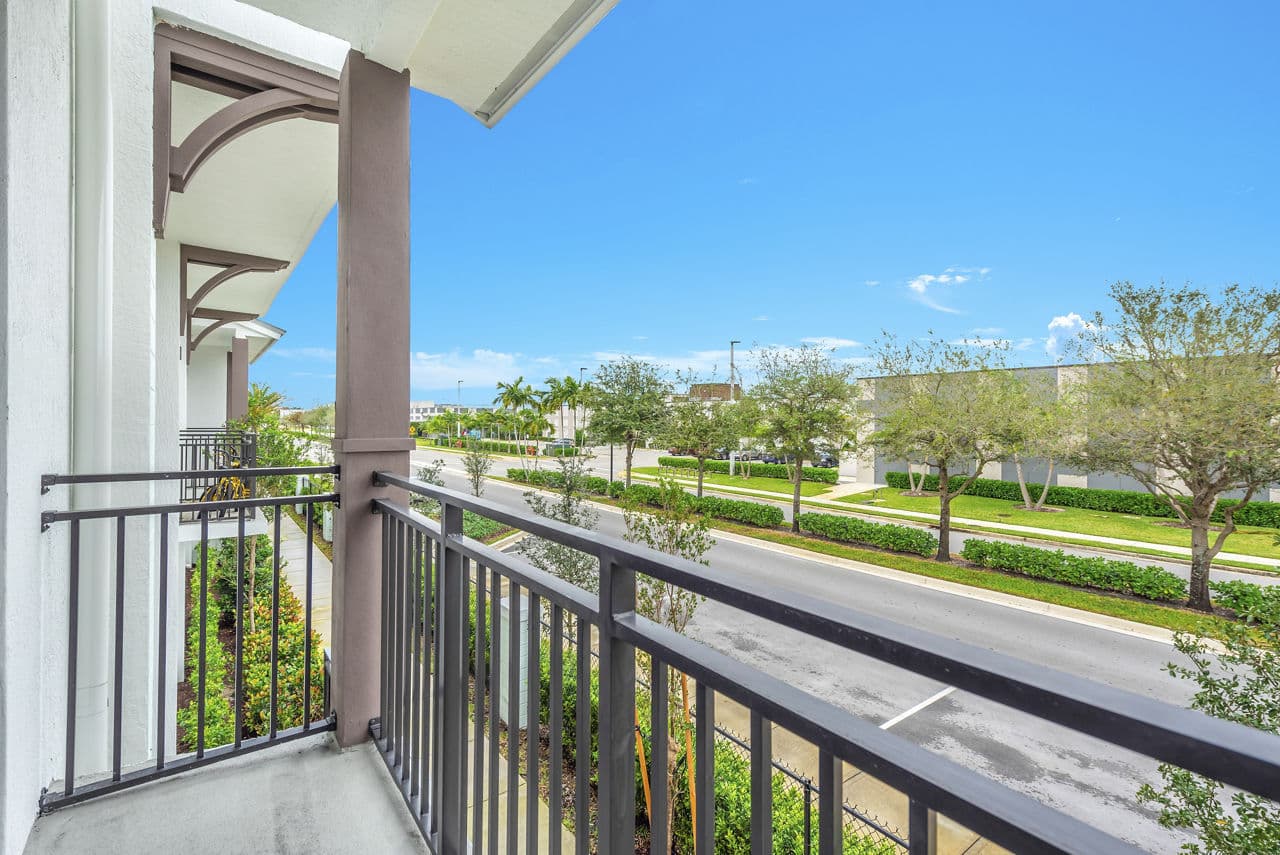 Pines Garden At City Center Pembroke Pines Fl 18 of 20