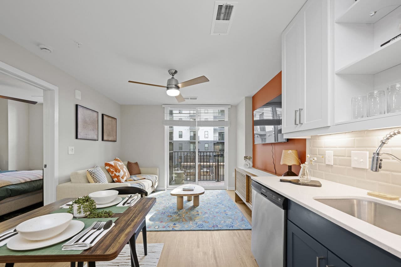 Trella Uptown Apartments 18 of 26