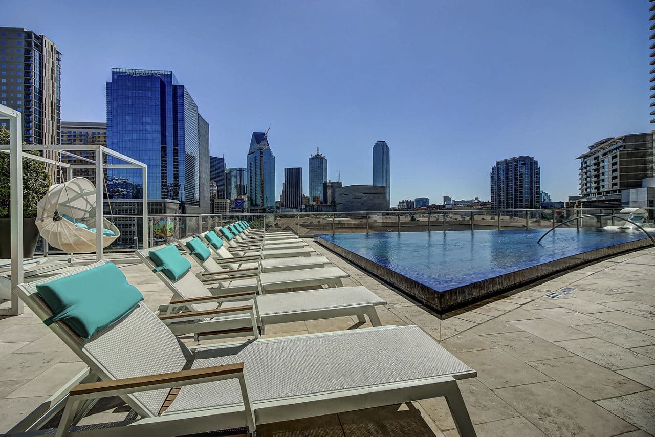 Cirque Residences 2 of 16