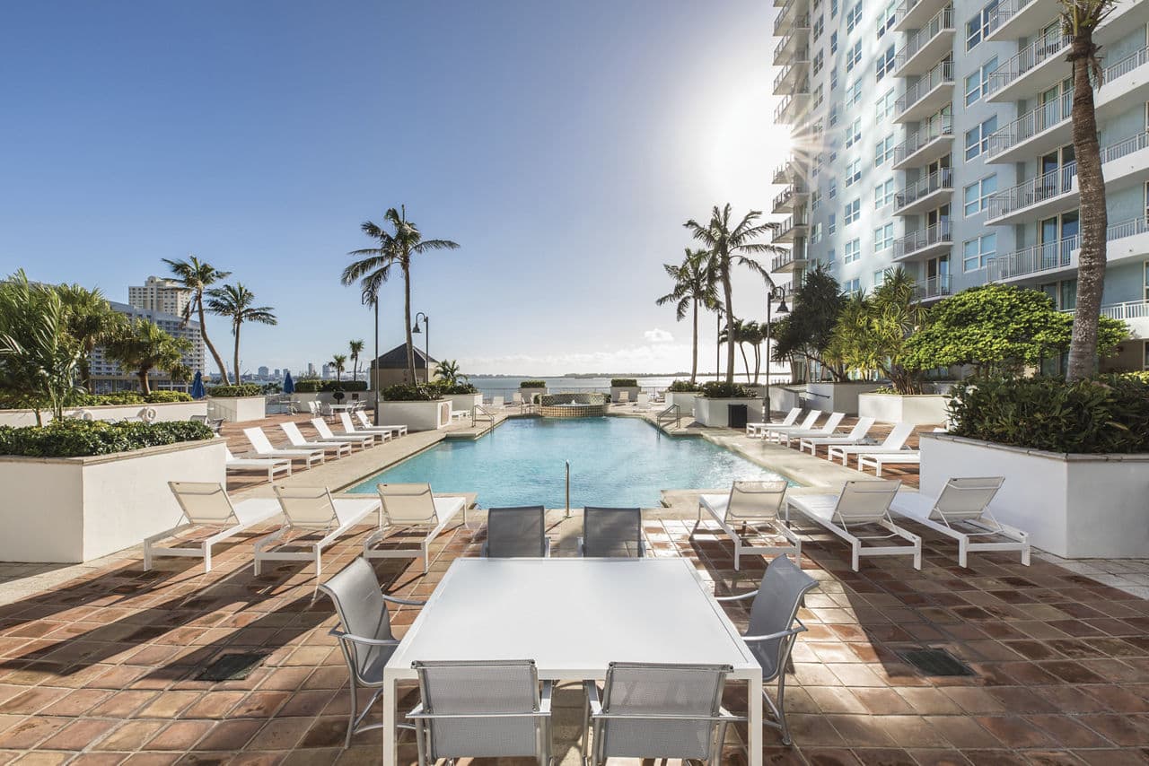 Yacht Club at Brickell Apartments 1 of 8