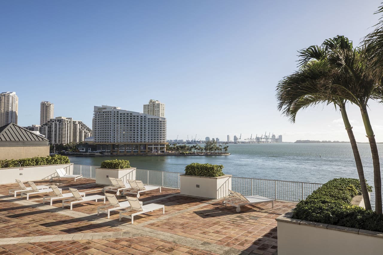 Yacht Club At Brickell Apartments Miami Fl 3 of 23