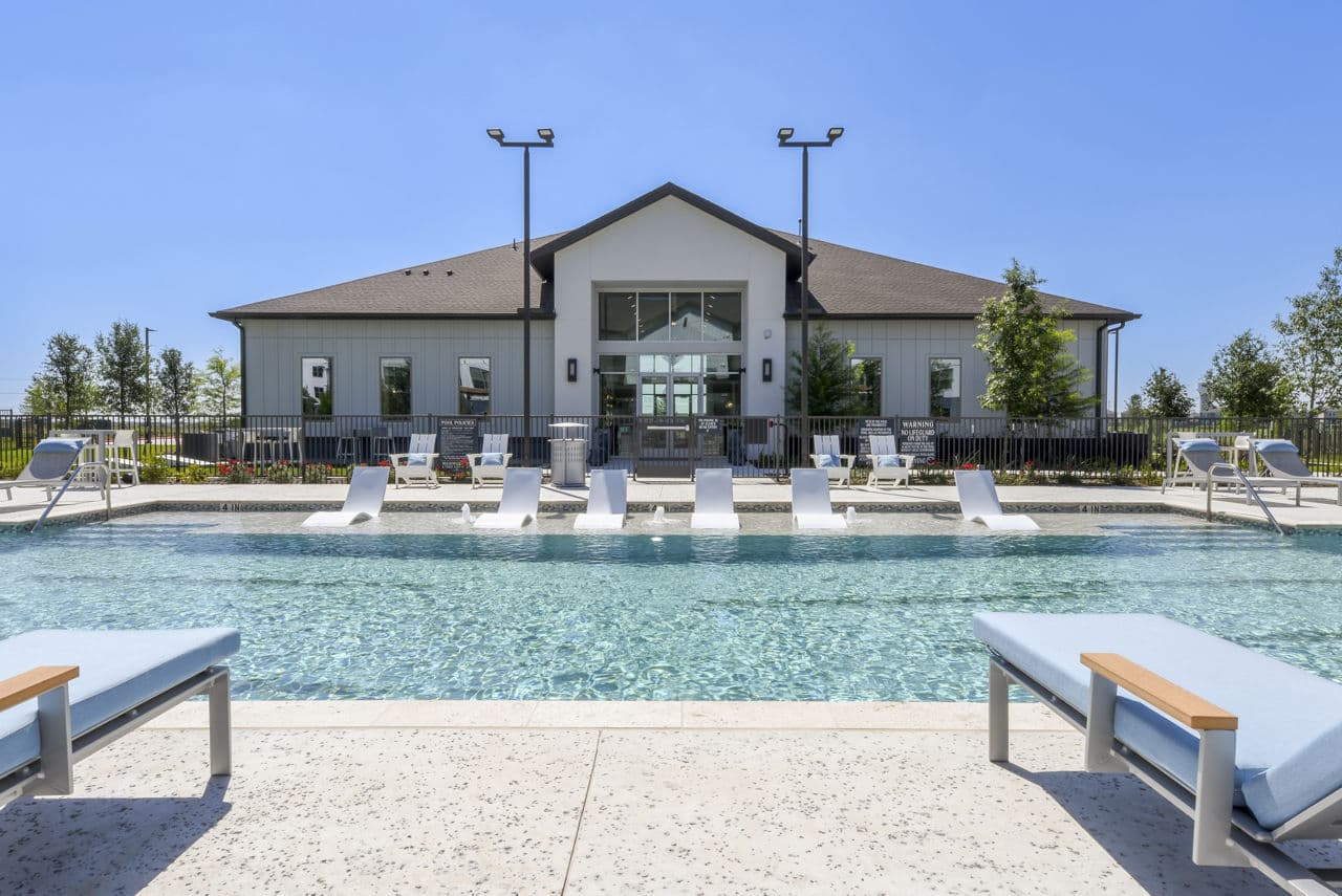 Postmaster Flats Hutto Tx 3 of 30