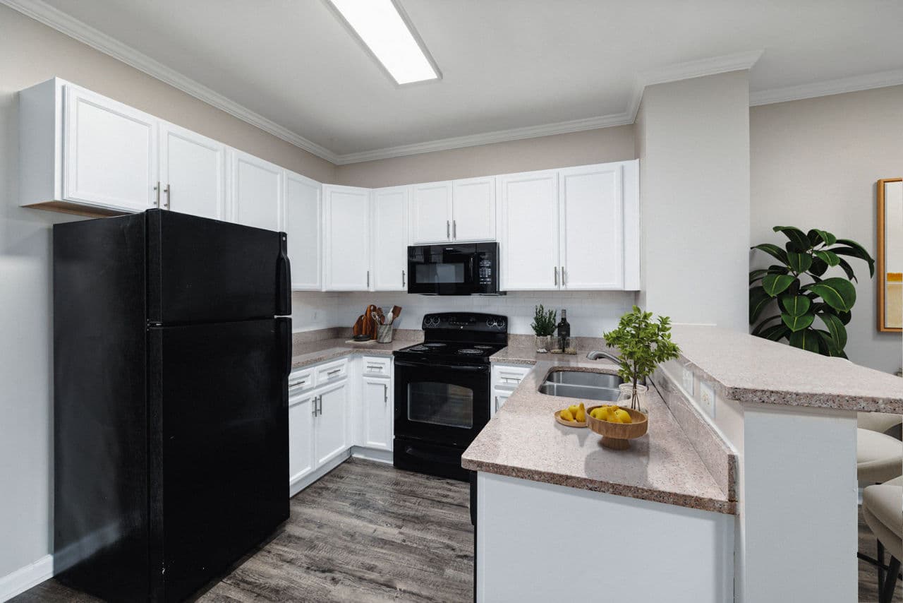 The Summit on 401 Apartments 9 of 14