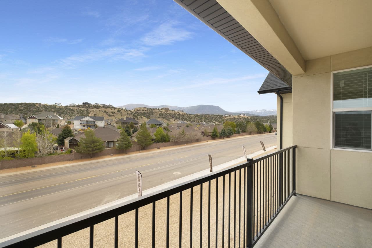 The Henley Apartments 23 of 30