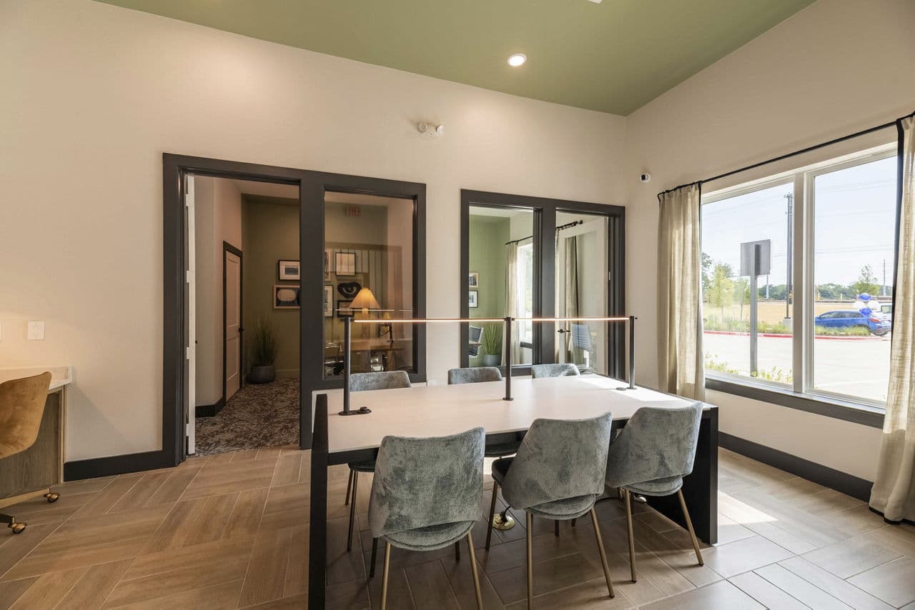 Ascend At 720 Cross Roads Tx 7 of 24