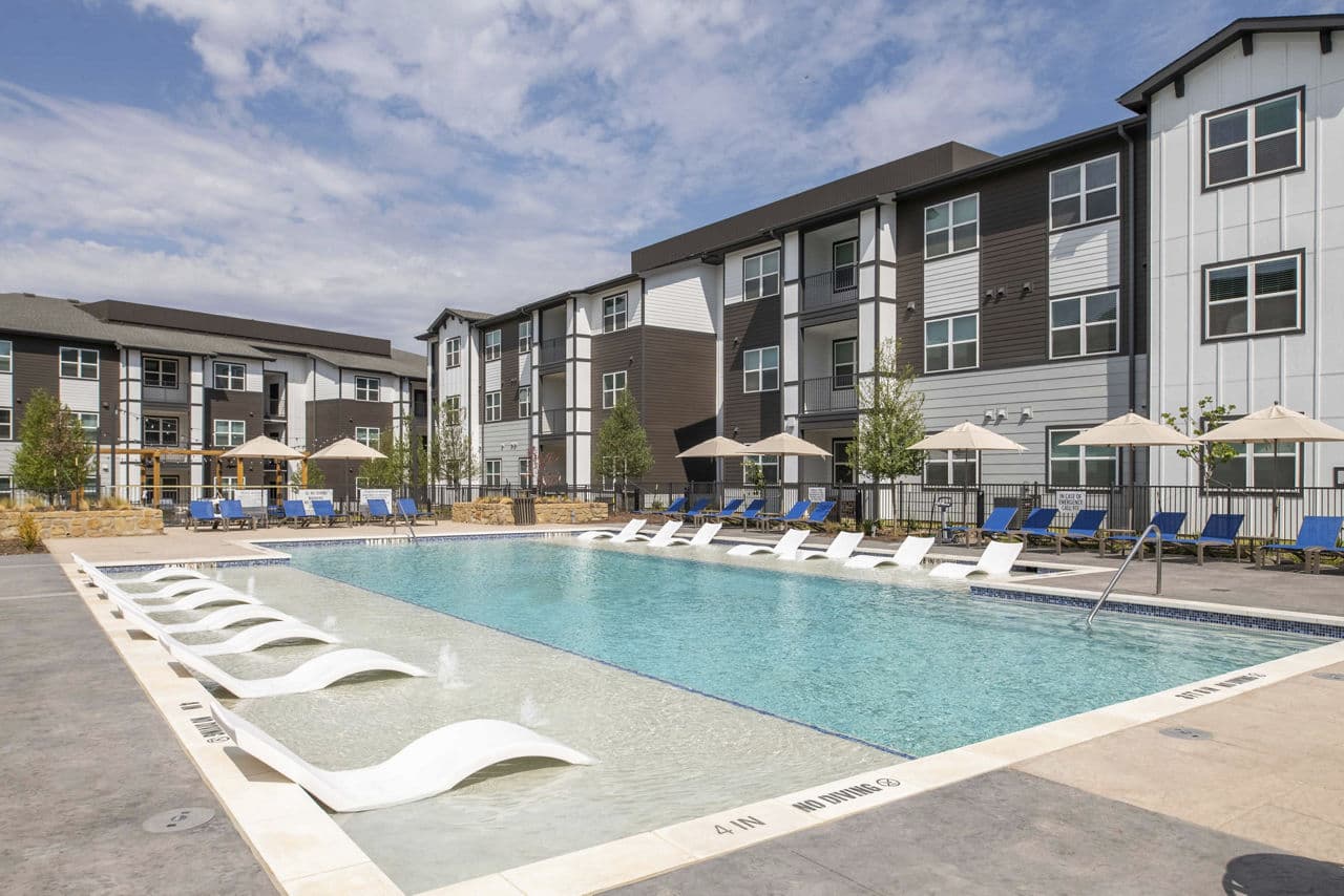 Ascend At 720 Cross Roads Tx 2 of 24