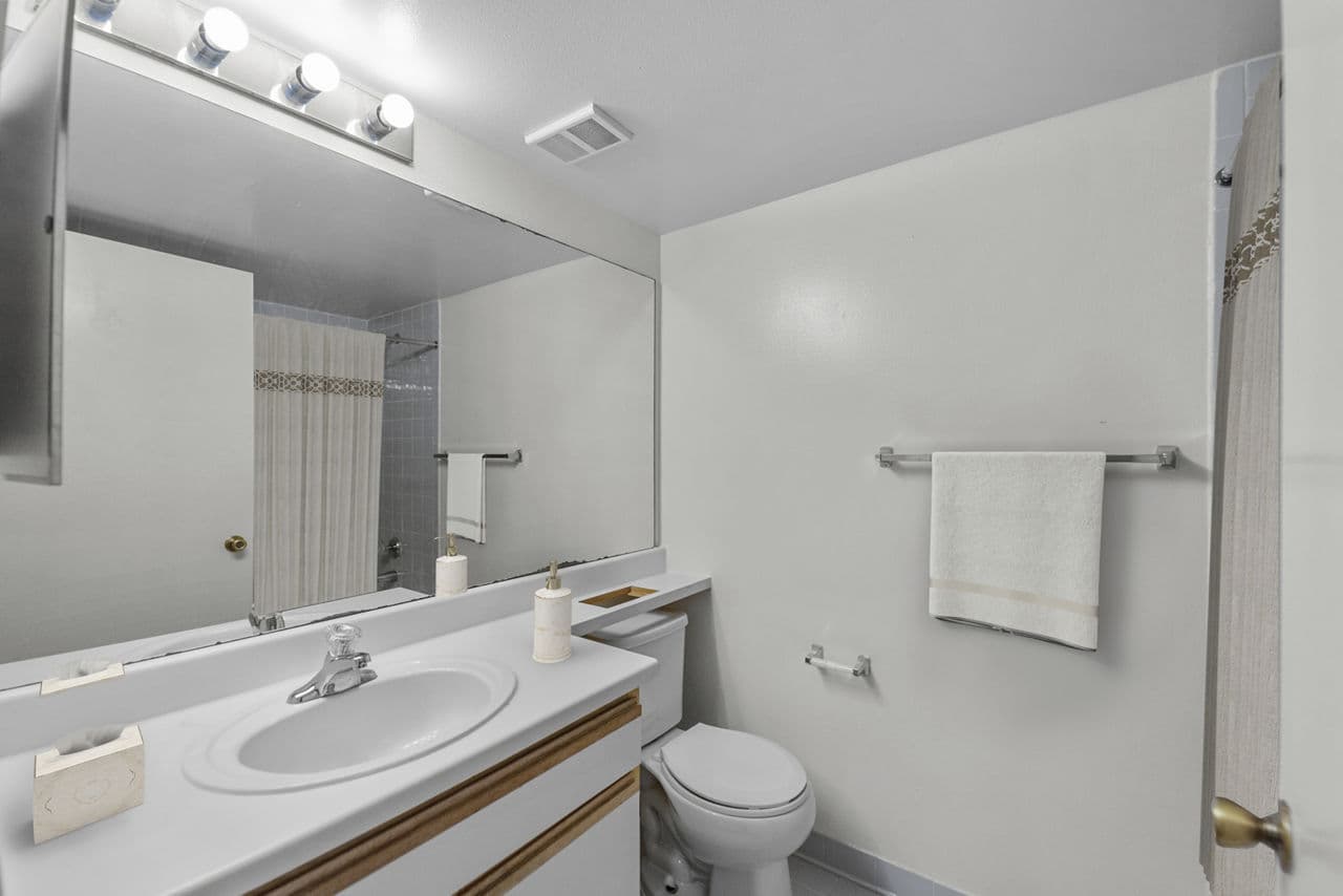 La Vue At Emerald Pointe Hollywood Fl 30 of 30