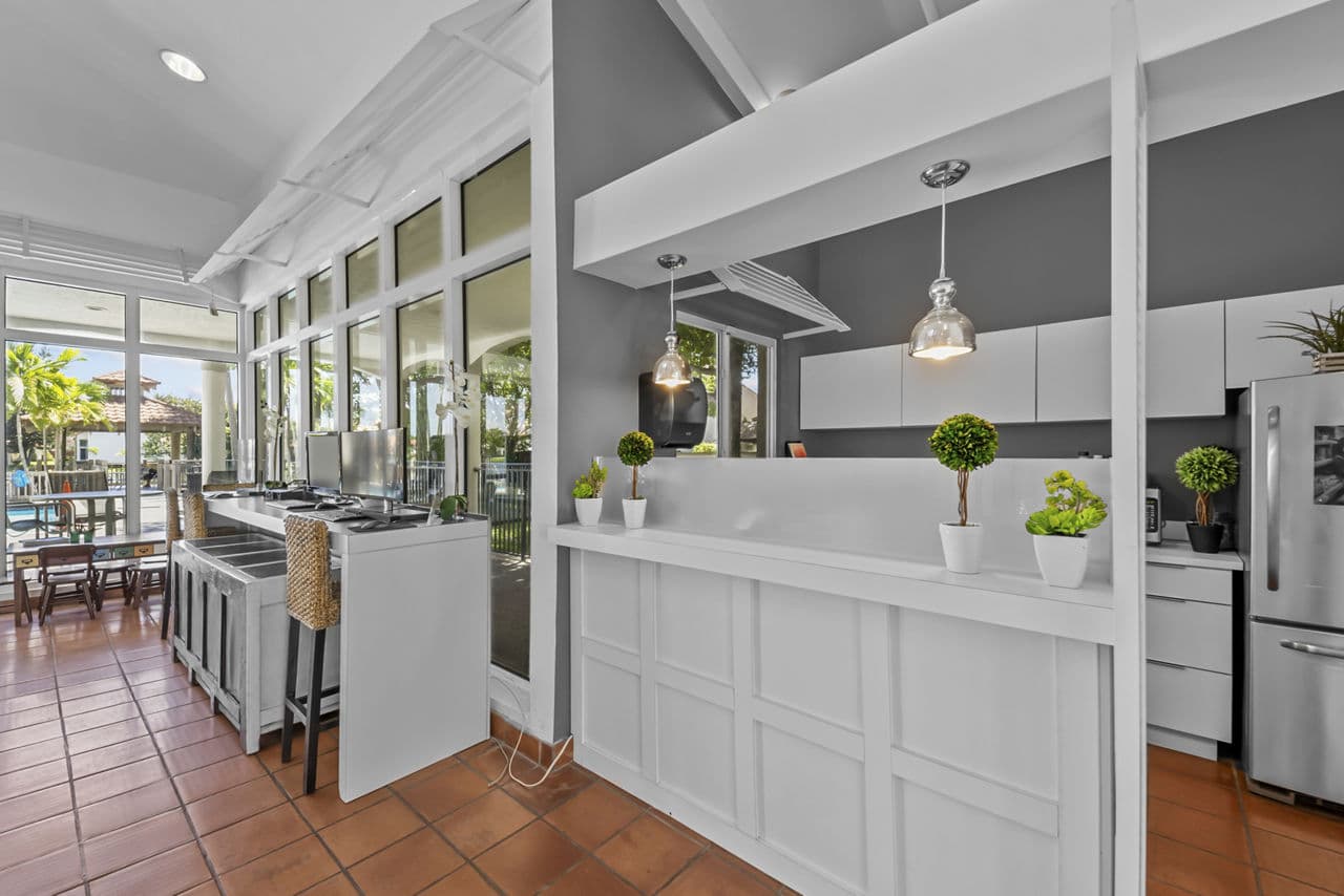 La Vue At Emerald Pointe Hollywood Fl 13 of 30