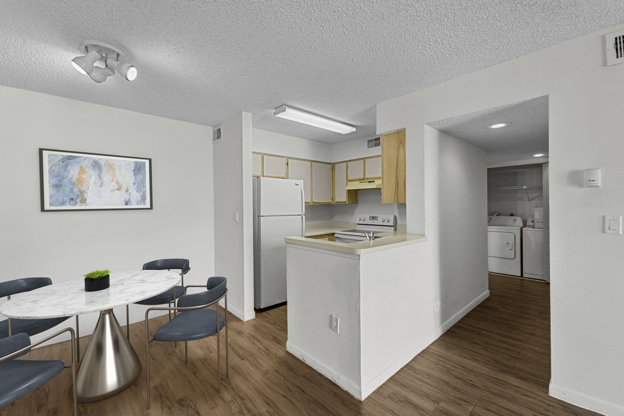 La Vue At Emerald Pointe Hollywood Fl 25 of 30