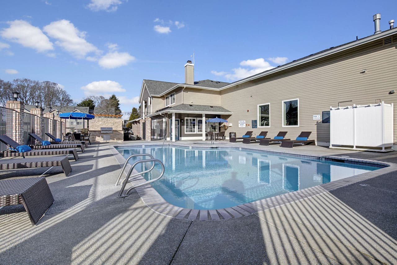 Beaumont Grand Apartment Homes Lakewood Wa 2 of 28