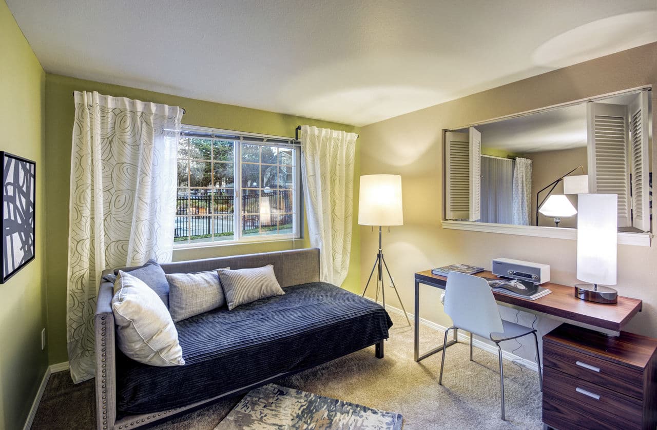 Bay Court At Harbour Pointe Apartments Mukilteo Wa 4 of 38