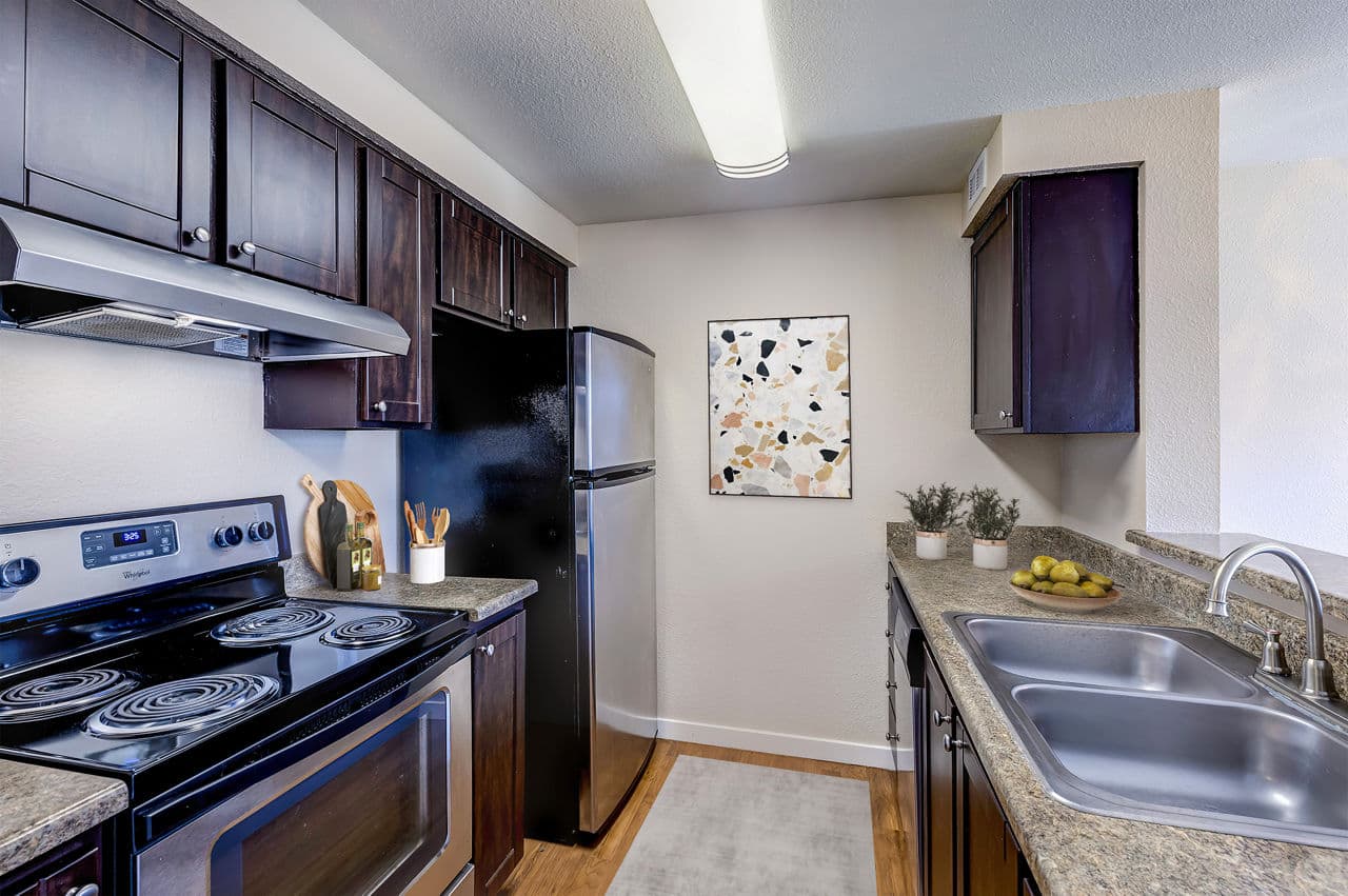 Bay Court At Harbour Pointe Apartments Mukilteo Wa 36 of 38