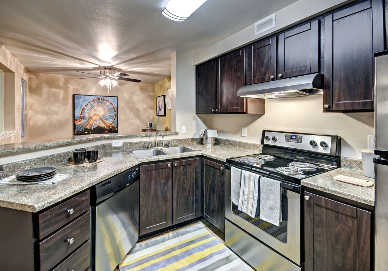 Bay Court At Harbour Pointe Apartments Mukilteo Wa 10 of 38