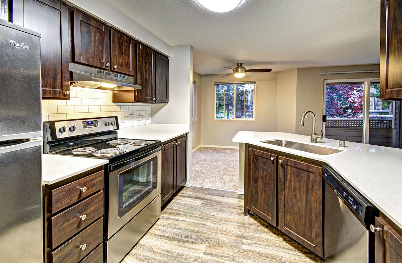 Bay Court At Harbour Pointe Apartments Mukilteo Wa 11 of 38