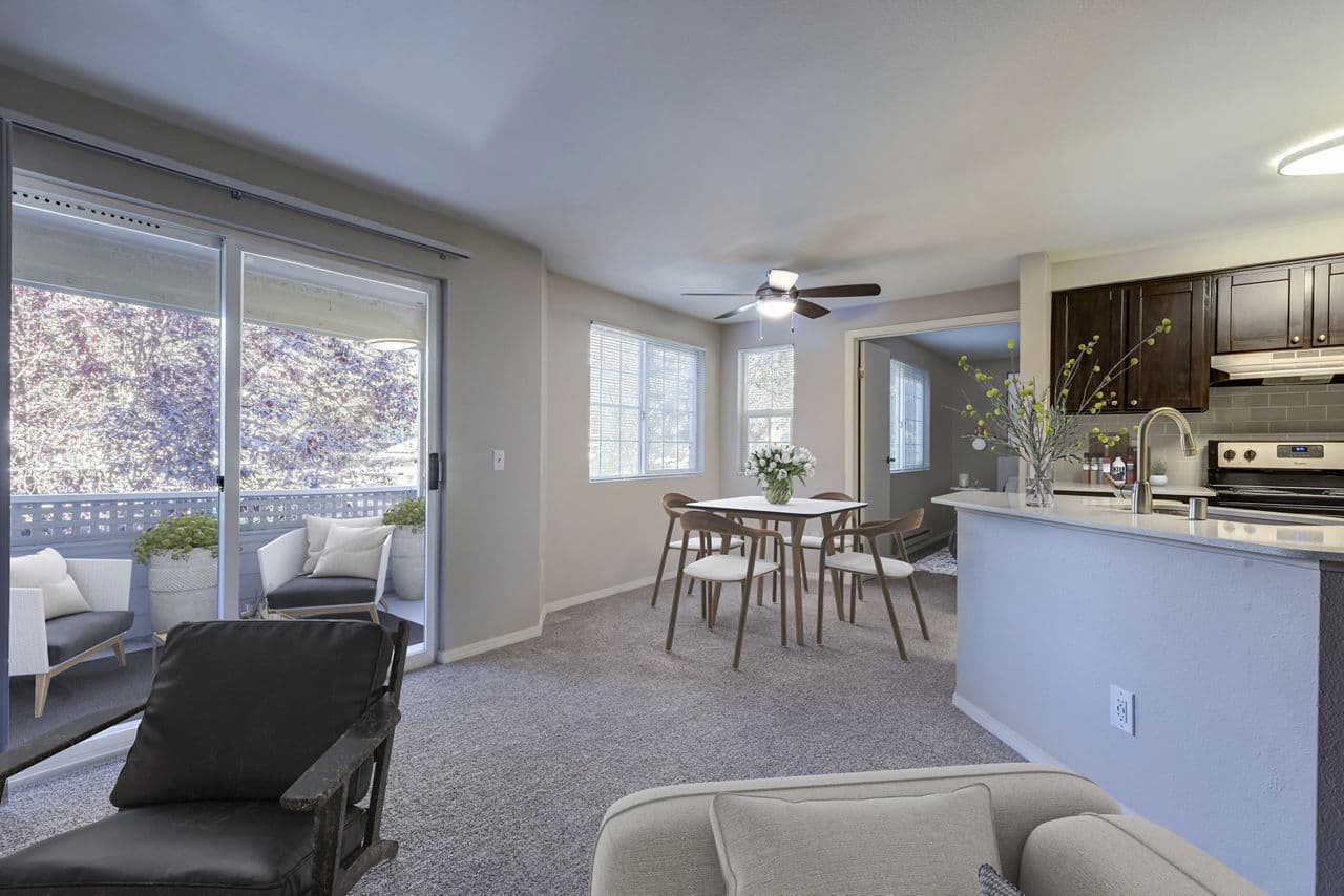 Bay Court At Harbour Pointe Apartments Mukilteo Wa 33 of 38