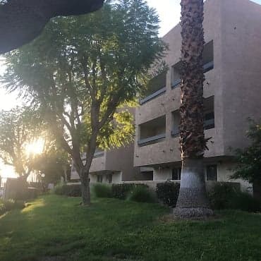 Indio Gardens 1 of 8
