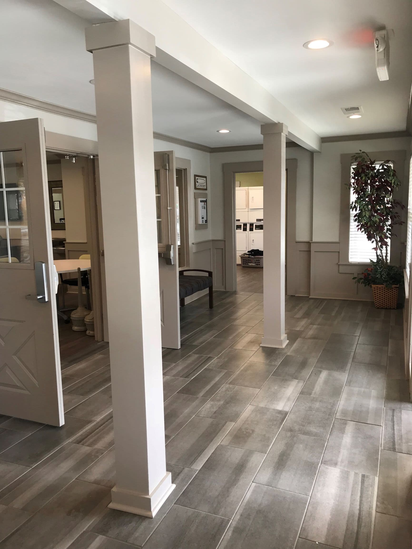 Watterson Lakeview Apartments 4 of 6