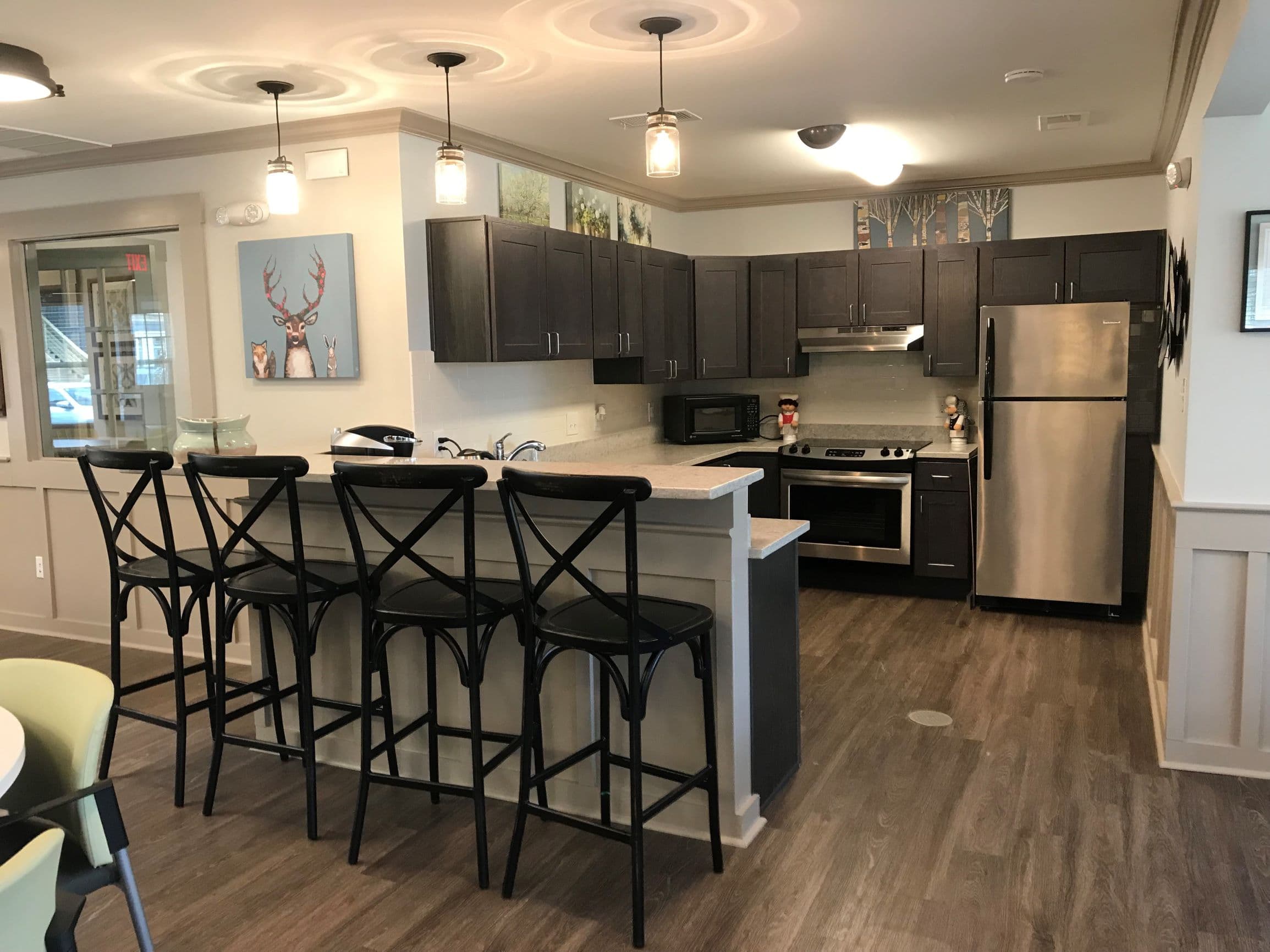 Watterson Lakeview Apartments 1 of 6