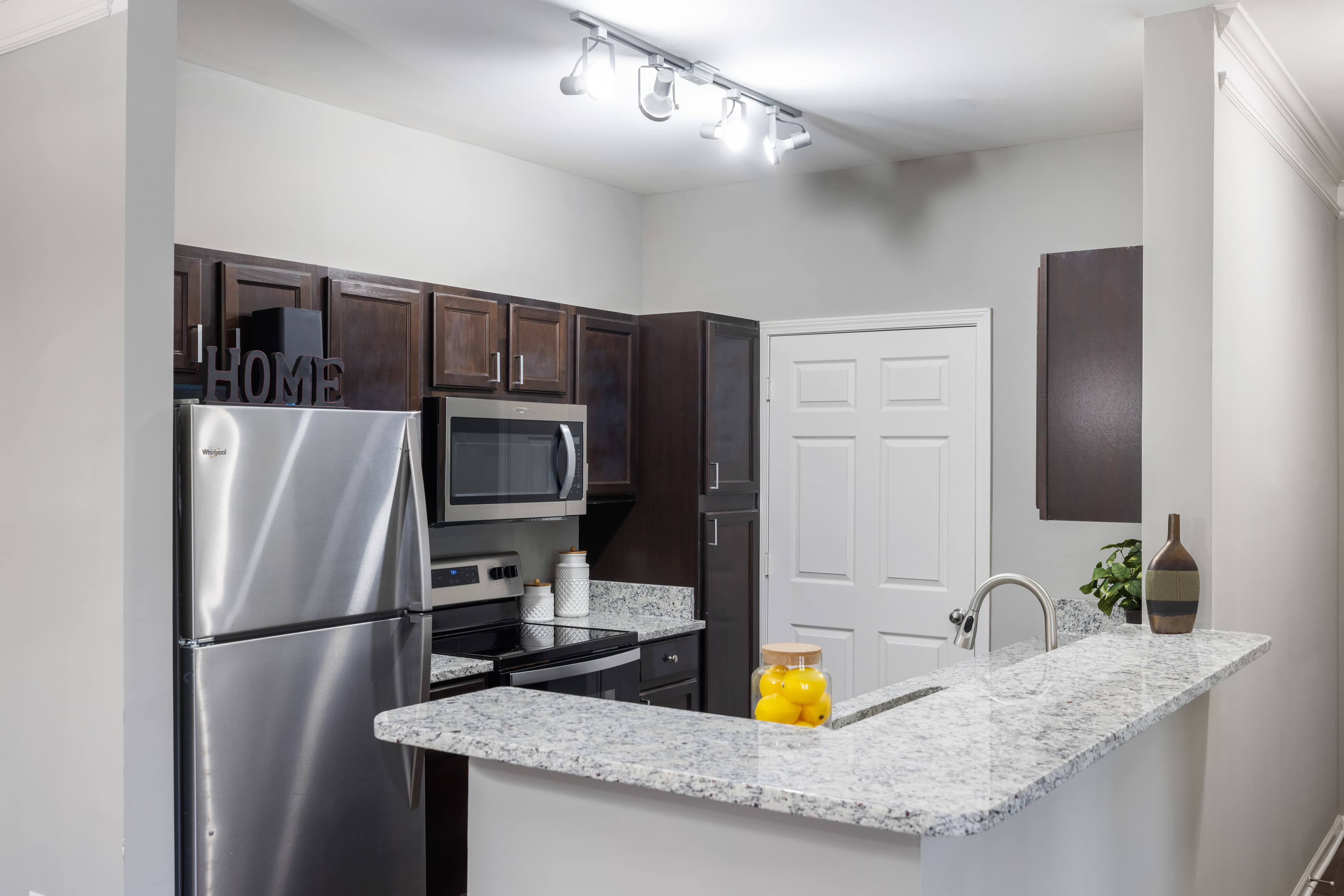Lauren Ridge Apartment Homes 1 of 23