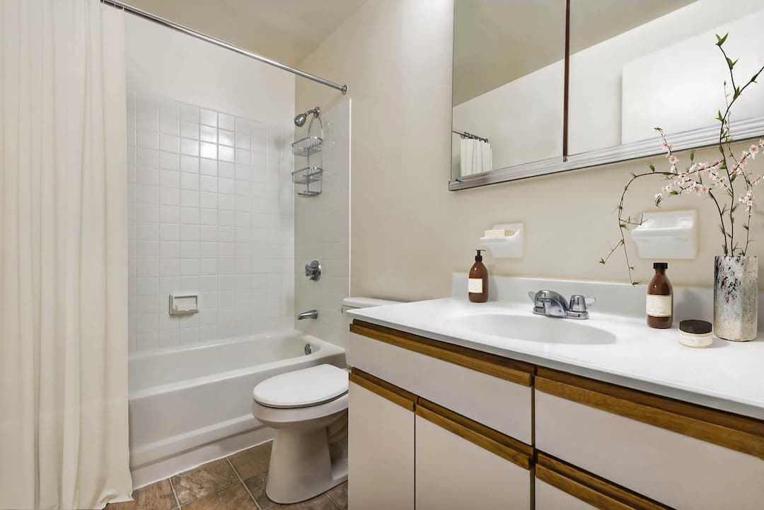Marlboro Classic Apt & Redwood Square 21 of 22