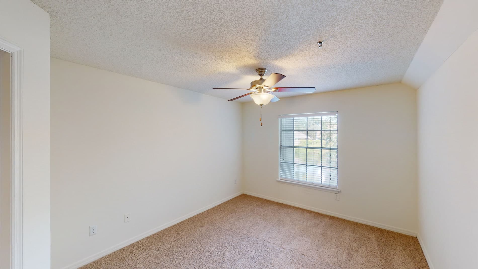 Regatta Shores 3 of 5