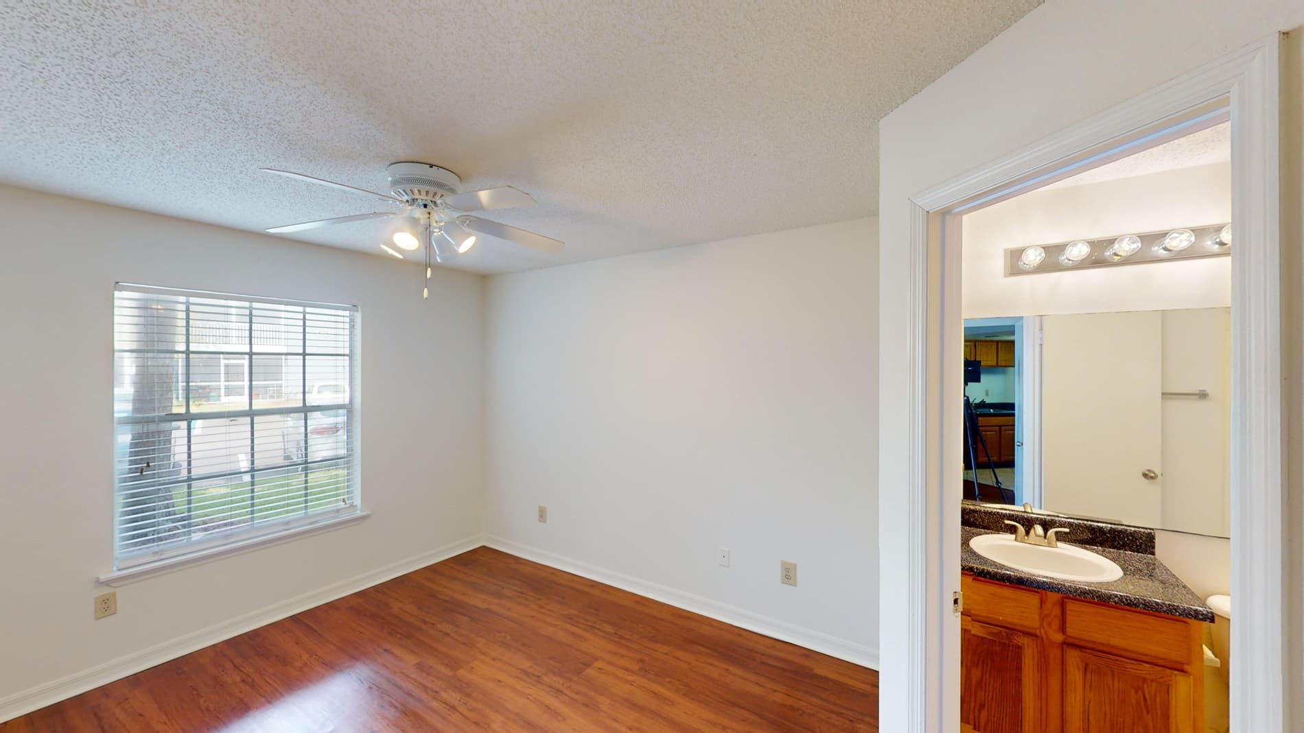 Regatta Shores 4 of 5