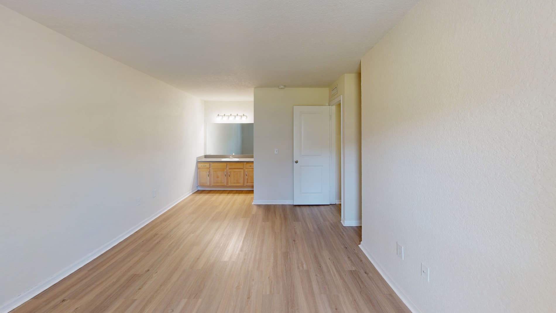 The Breyley Apartments 3 of 5