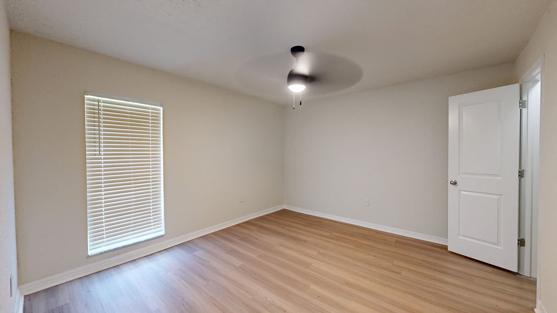 The Breyley Apartments 3 of 5