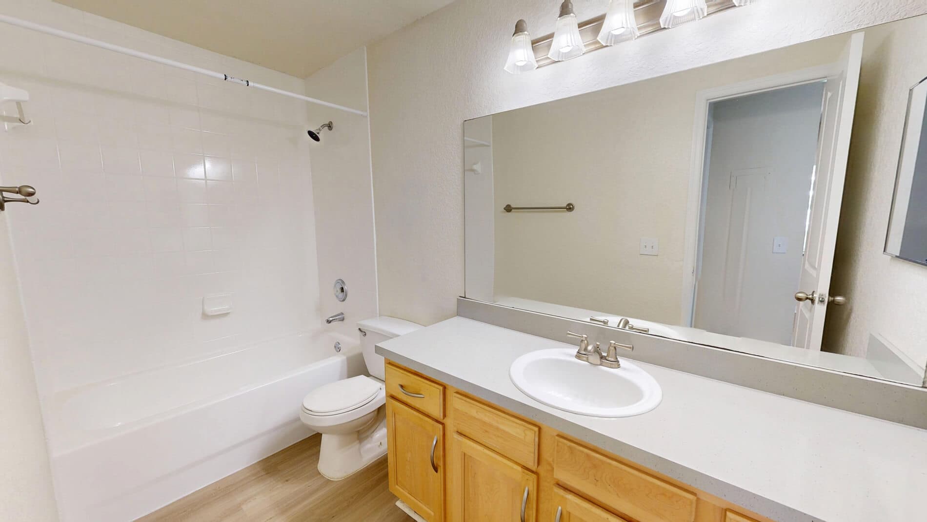 The Breyley Apartments 4 of 5