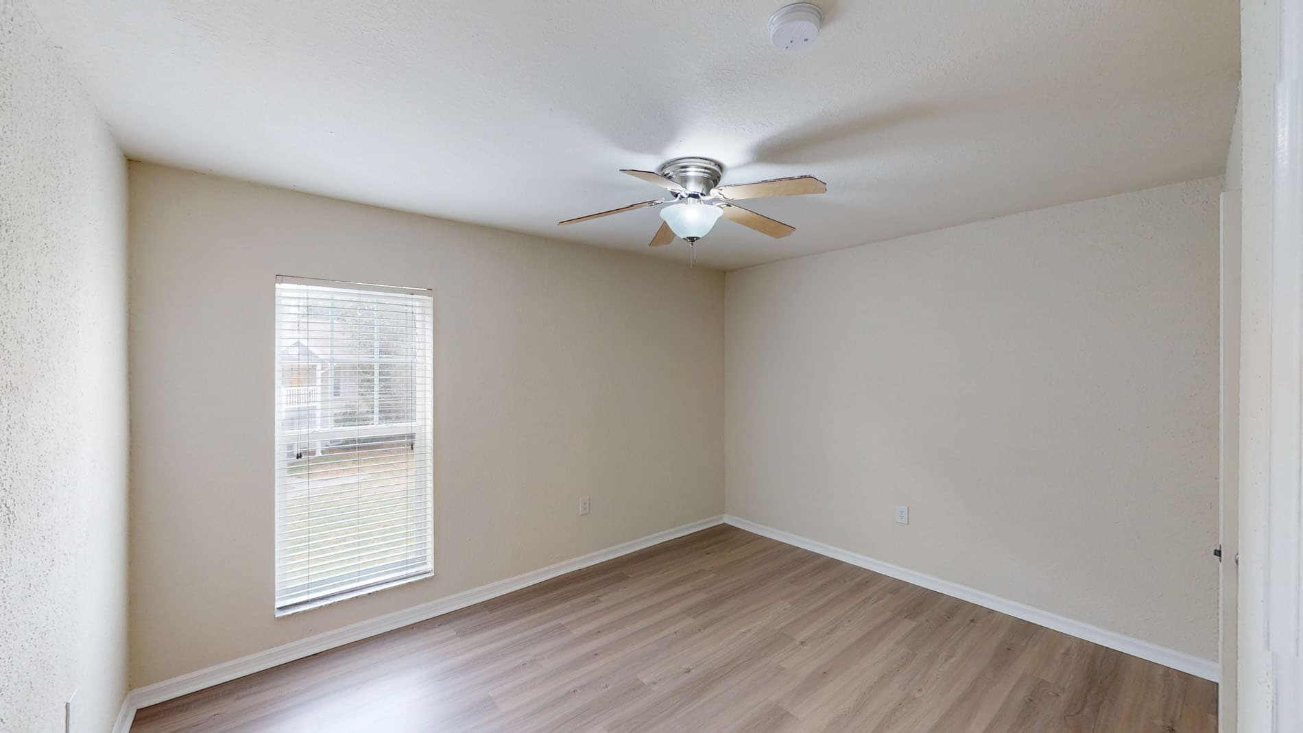 The Breyley Apartments 3 of 5