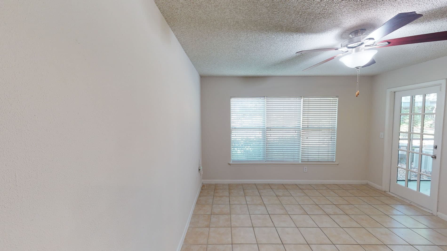 Altamira Place Apartment Homes 1 of 5