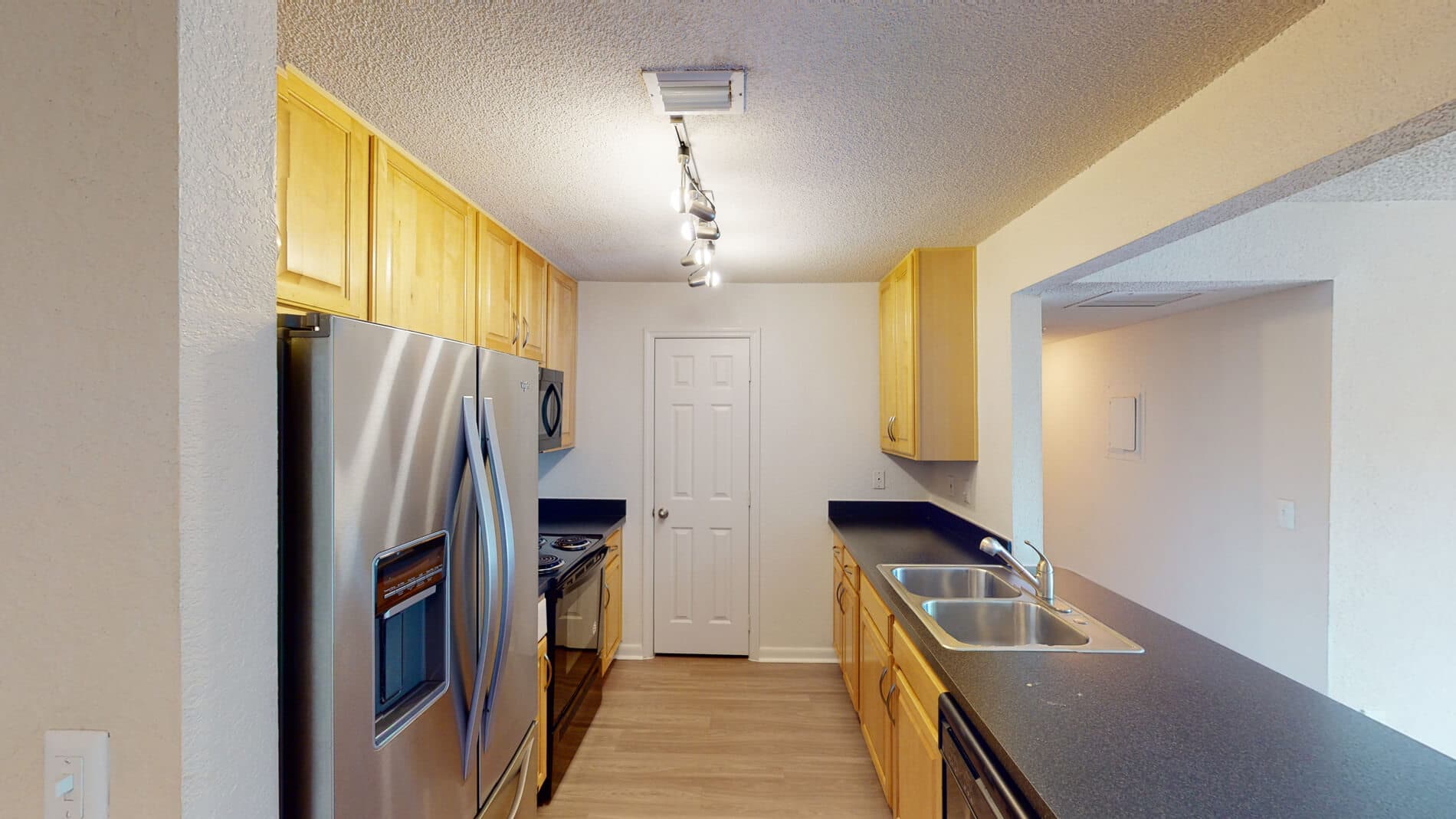 Altamira Place Apartment Homes 1 of 5